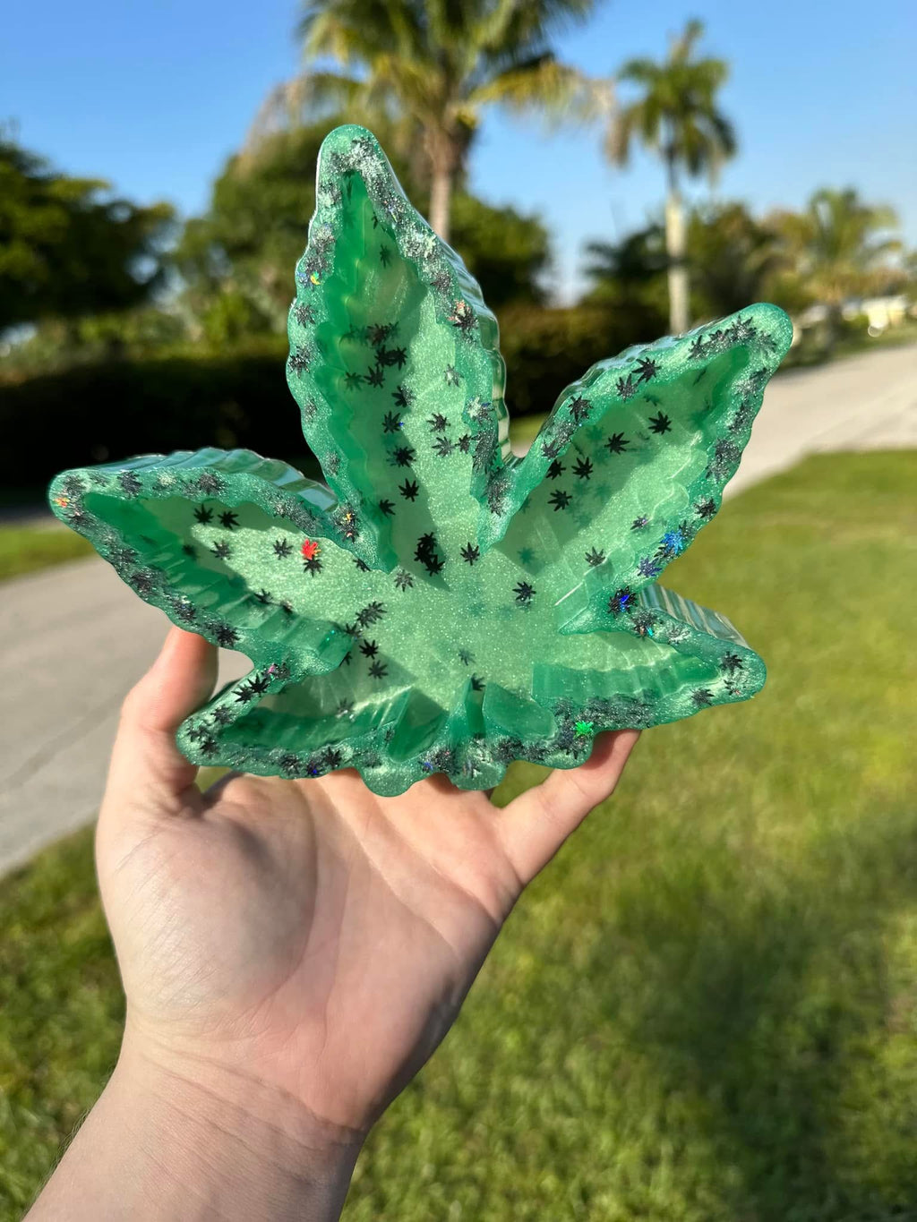 custom 420 pot leaf ashtray